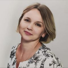 Устинова Наталия